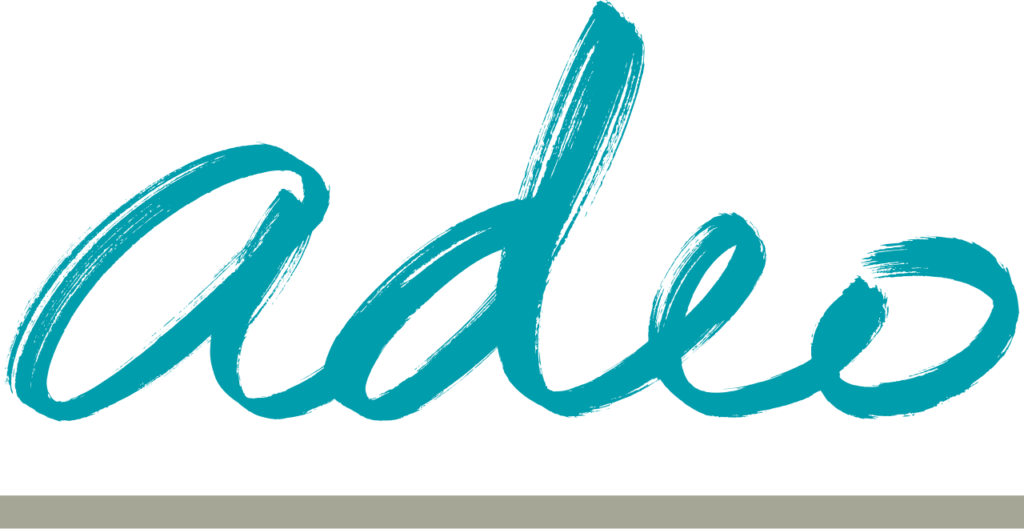 Logo adeo sur fond transparent.